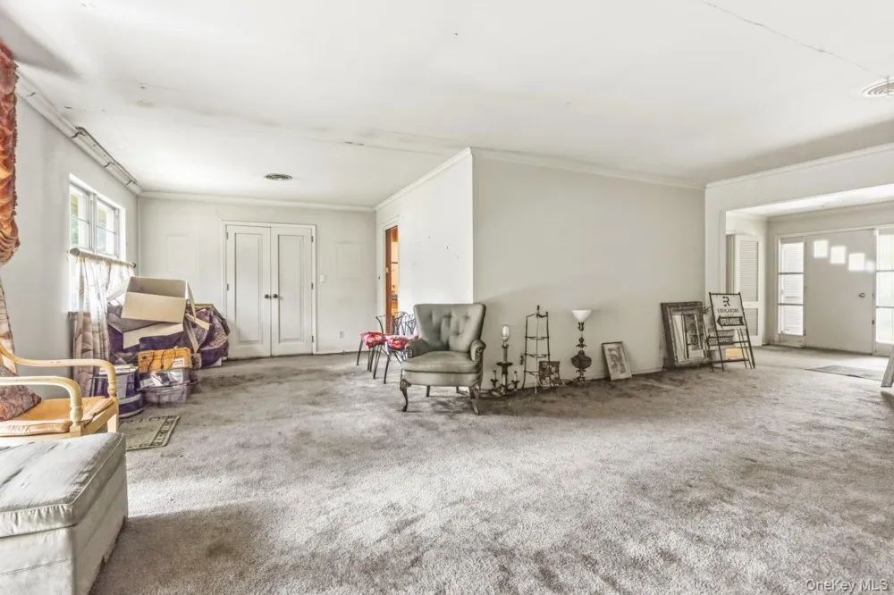 80 Nassau Drive Great Neck, NY 11021