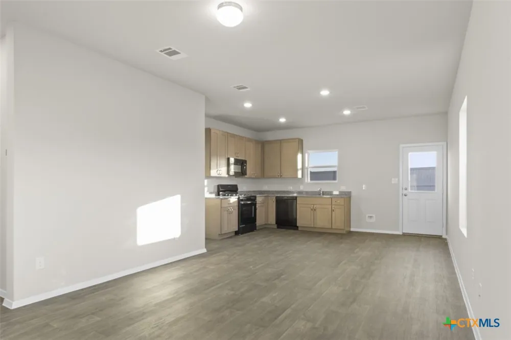 2342 Croaker Creek San Antonio, TX 78245