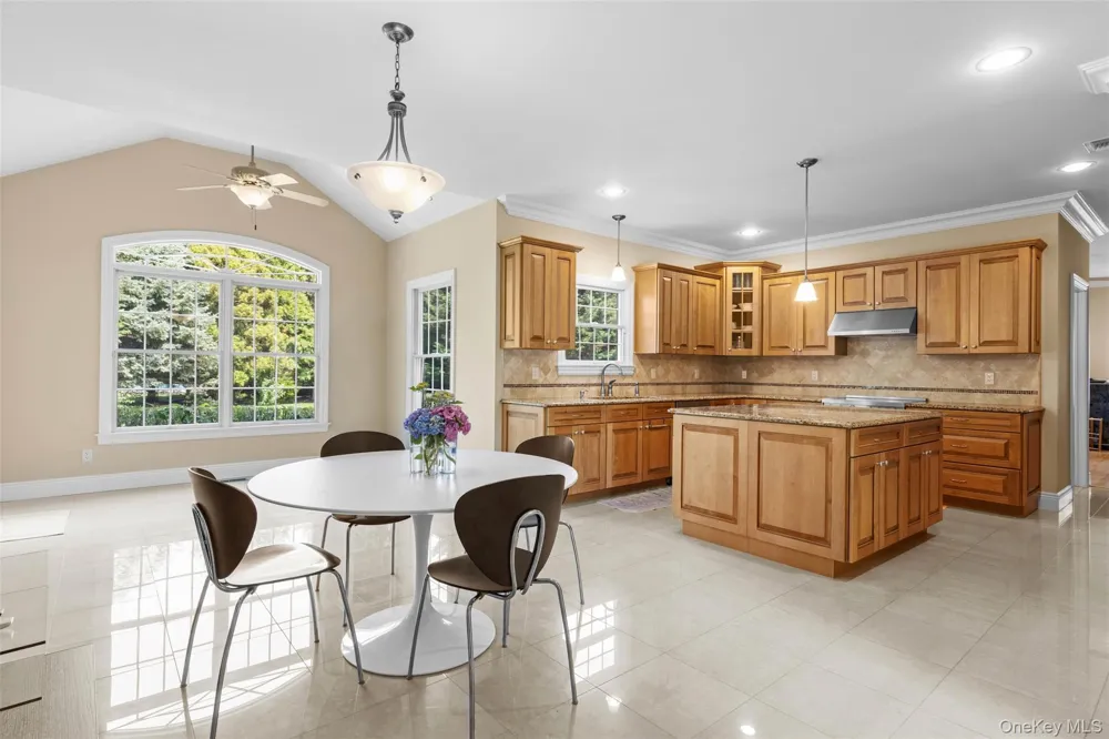 90 Caiola Court Greenport, NY 11944