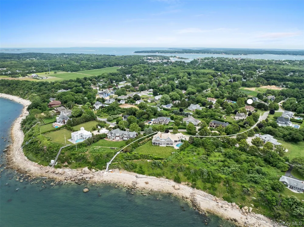 90 Caiola Court Greenport, NY 11944
