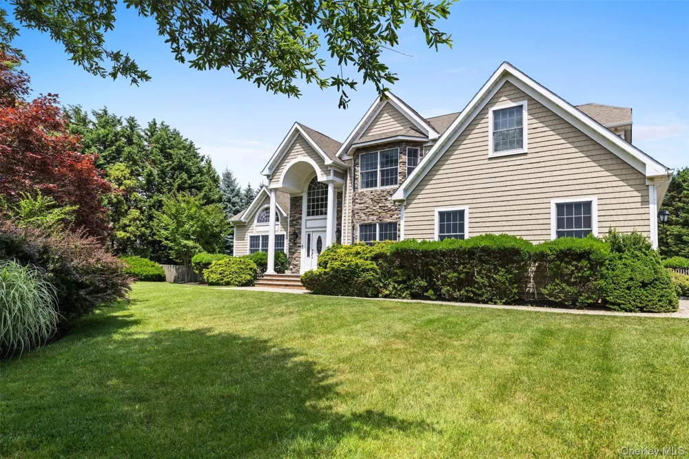 90 Caiola Court Greenport, NY 11944