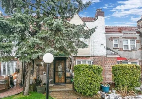 177-41 Leslie Road