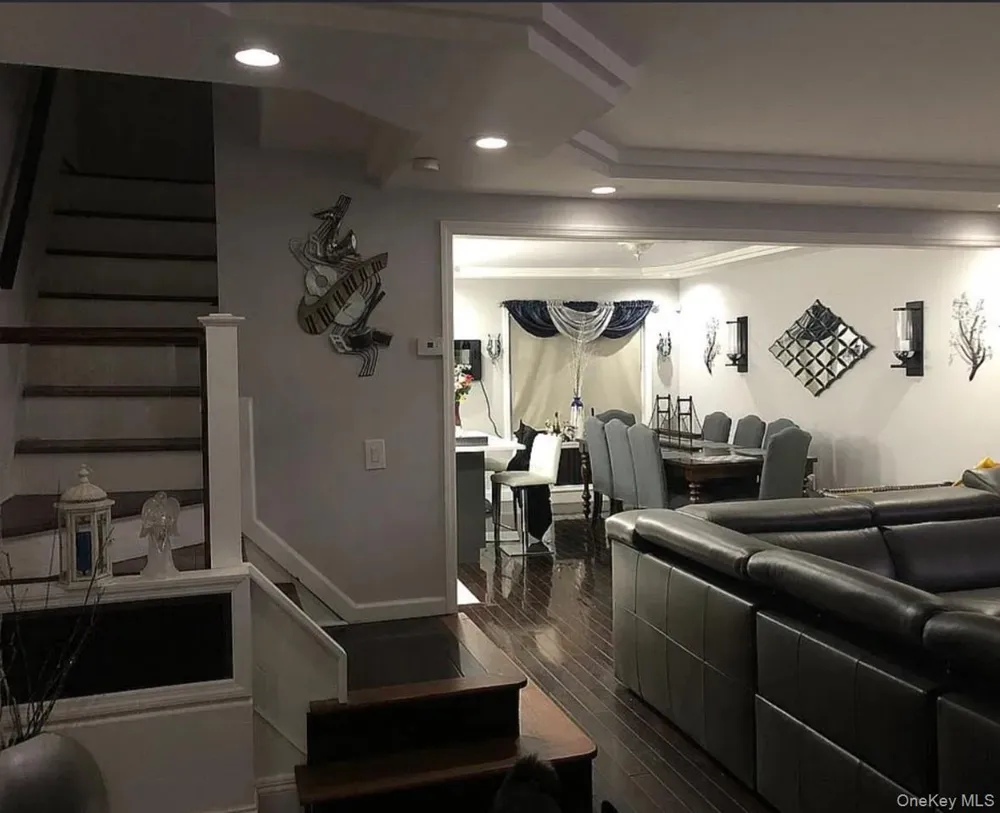 177-41 Leslie Road Jamaica, NY 11434