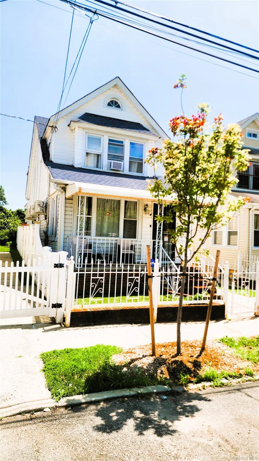 188-62 120th Road Saint Albans, NY 11412