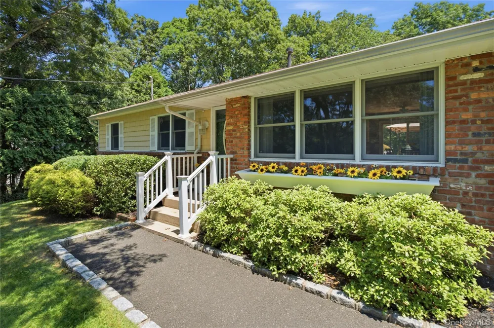 5 Columbine Avenue Hampton Bays, NY 11946