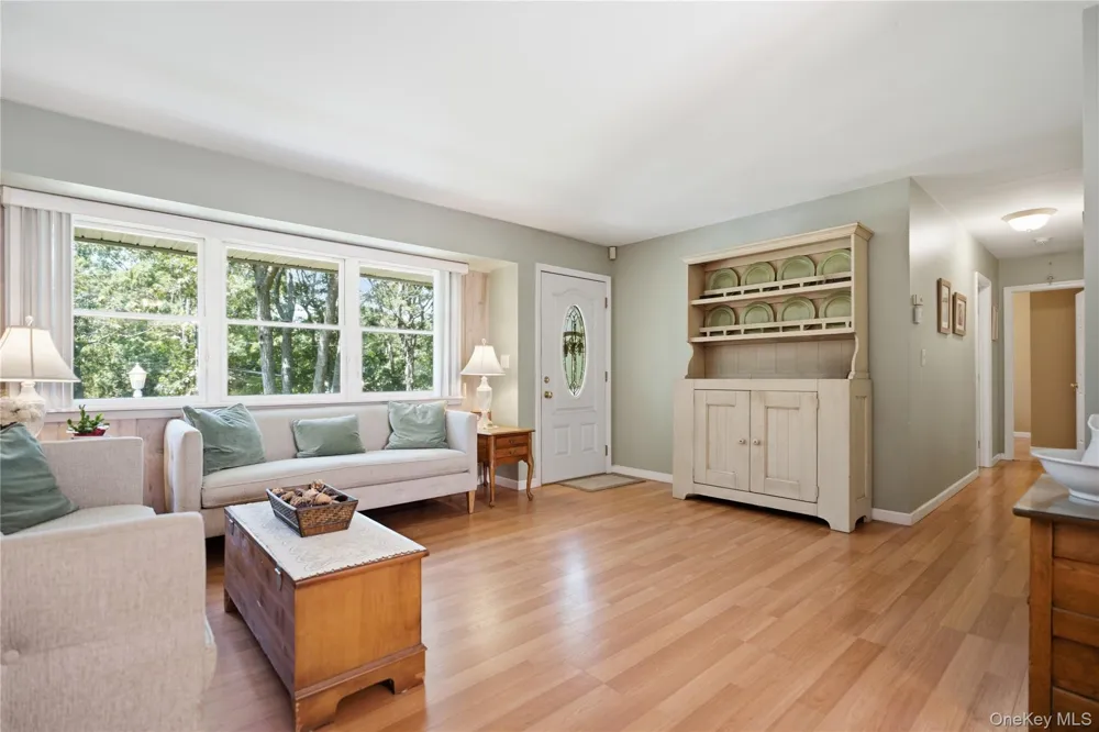 5 Columbine Avenue Hampton Bays, NY 11946