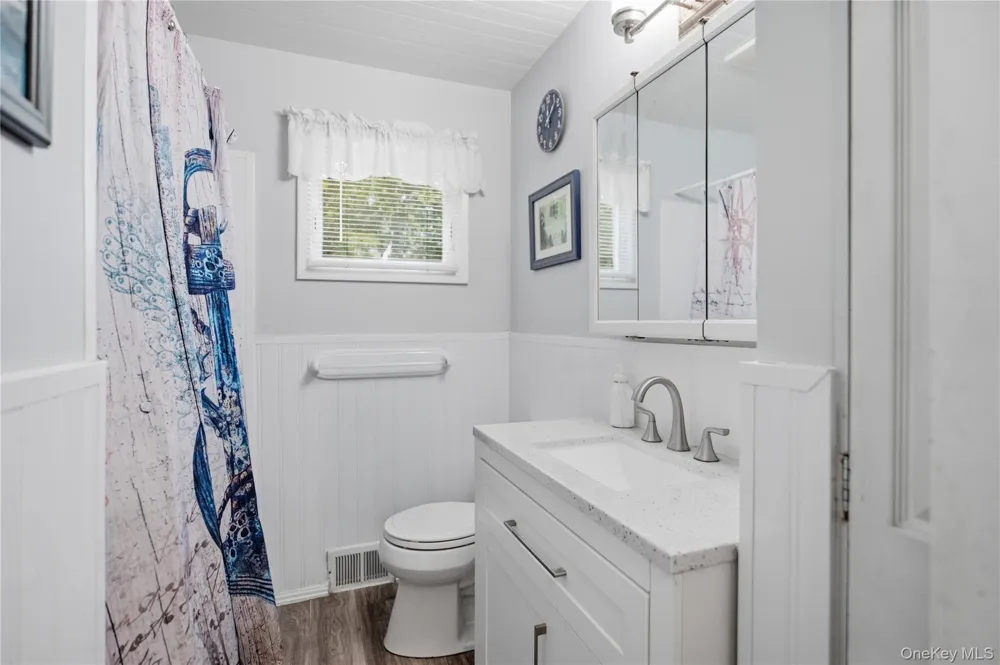 5 Columbine Avenue Hampton Bays, NY 11946