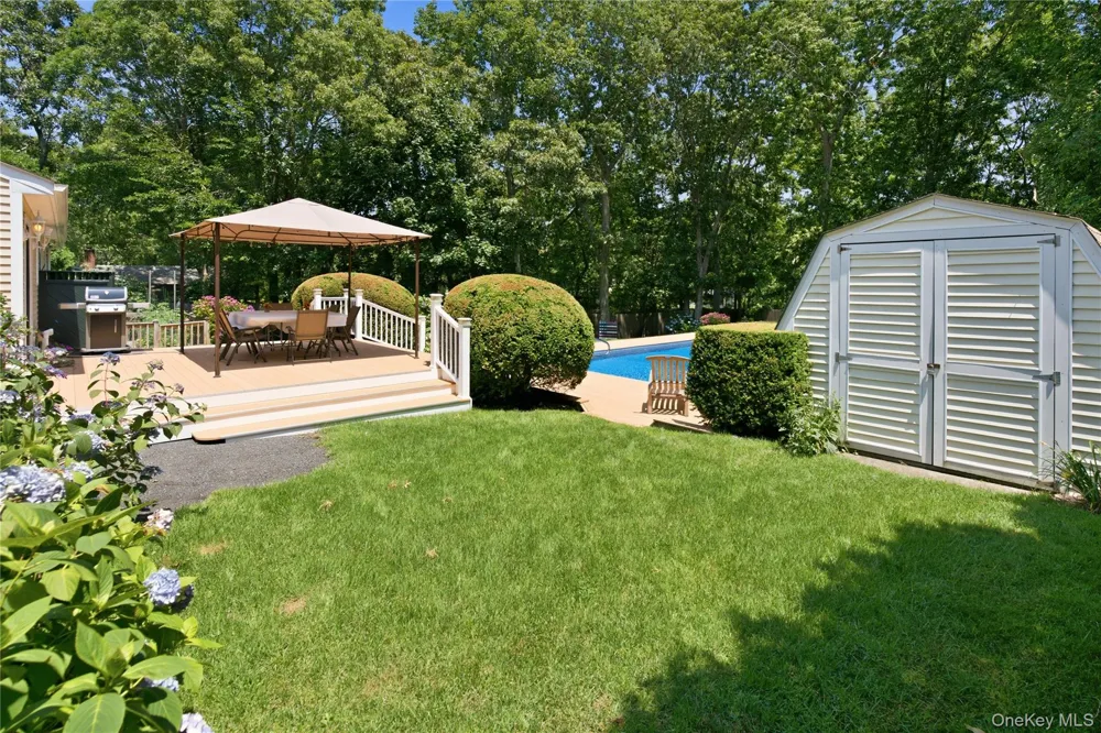 5 Columbine Avenue Hampton Bays, NY 11946