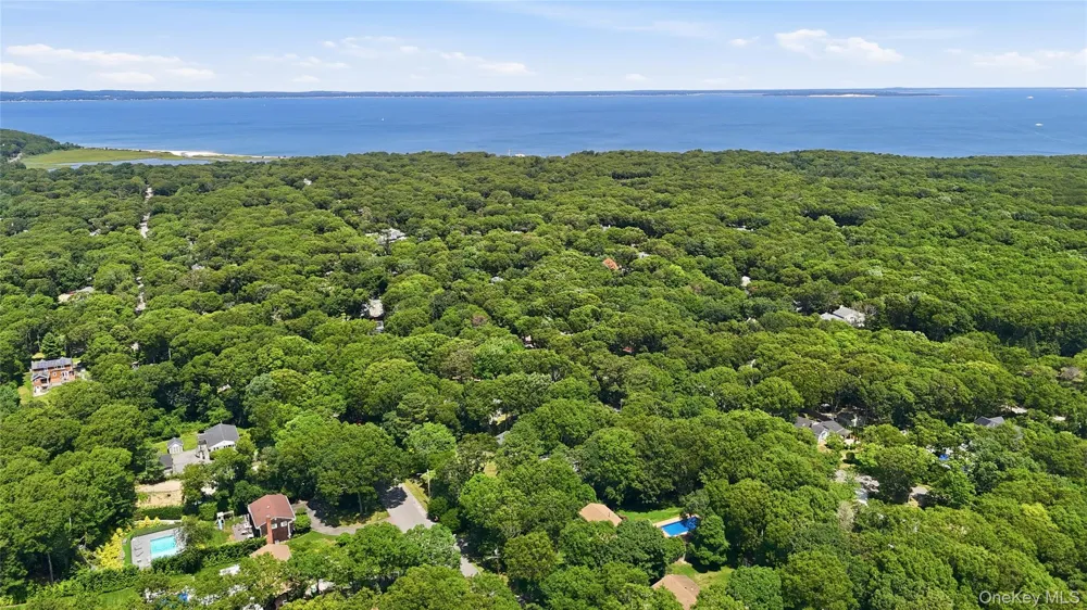 5 Columbine Avenue Hampton Bays, NY 11946