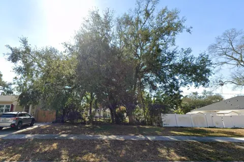 000 16TH AVENUE