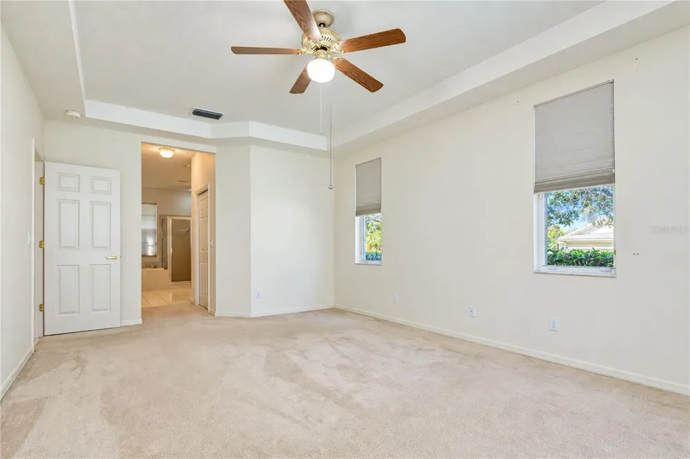 2202 LONGMORE CIRCLE Valrico, FL 33596