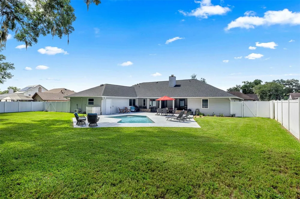 2611 SE 27 STREET ocala, FL 34471