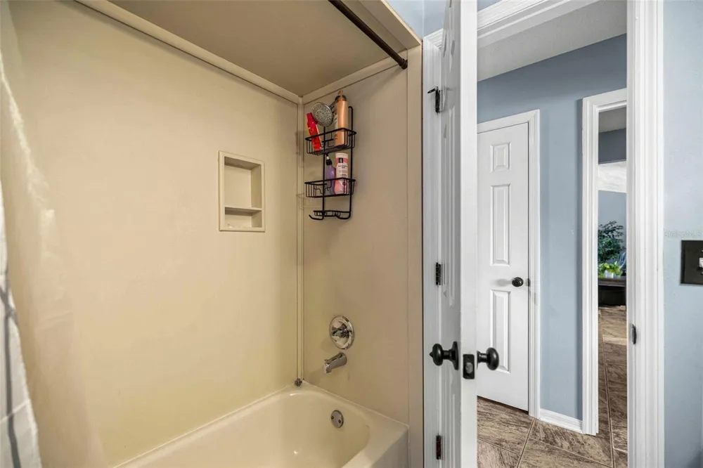 2611 SE 27 STREET ocala, FL 34471