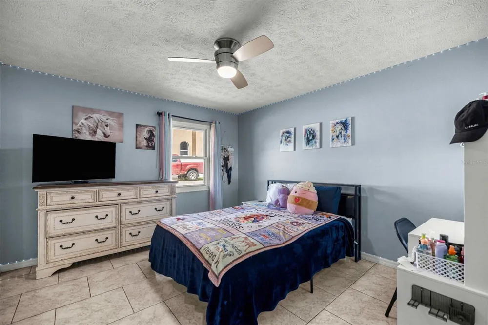 2611 SE 27 STREET ocala, FL 34471