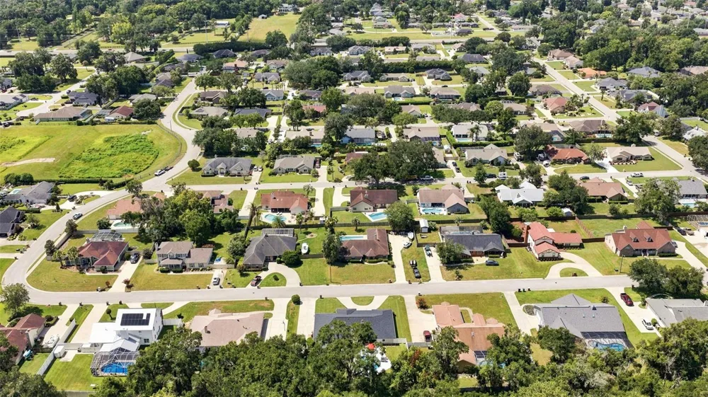 2611 SE 27 STREET ocala, FL 34471