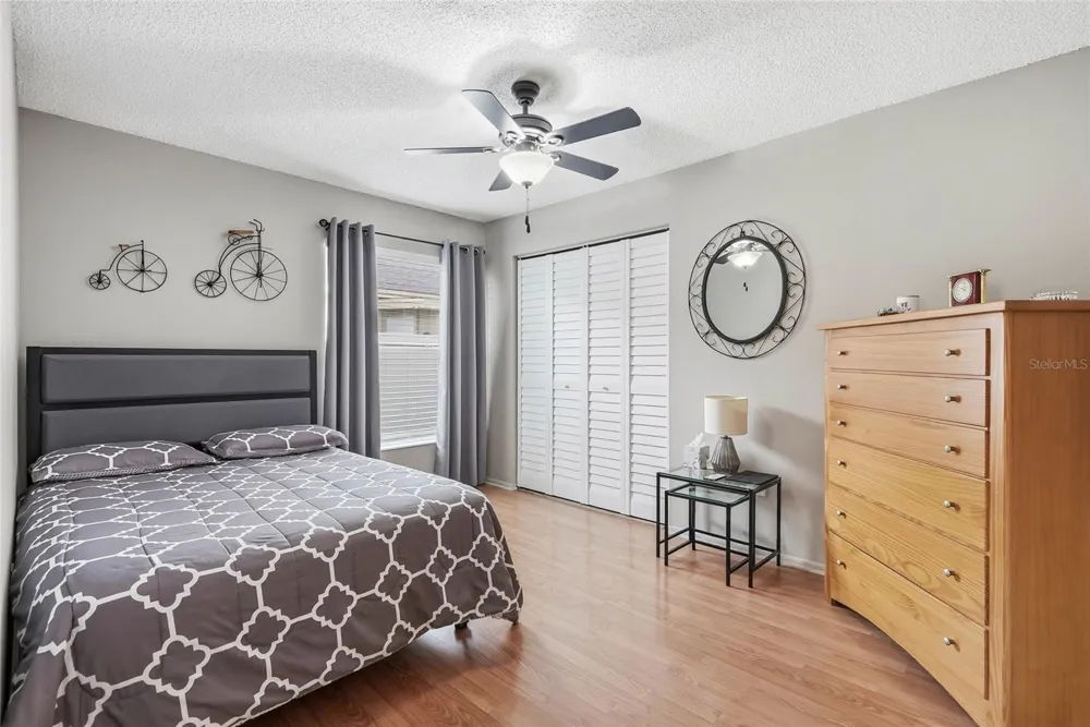 11026 STREAMSIDE DRIVE Tampa, FL 33624