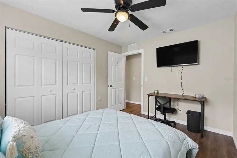 102 SHORE DRIVE E Oldsmar, FL 34677