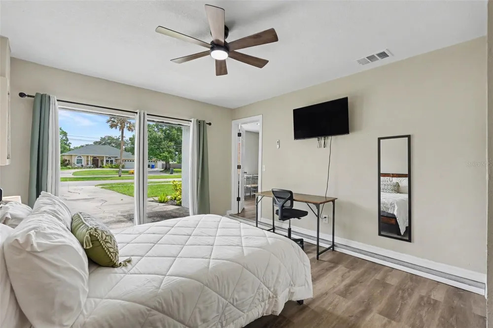 102 SHORE DRIVE E Oldsmar, FL 34677