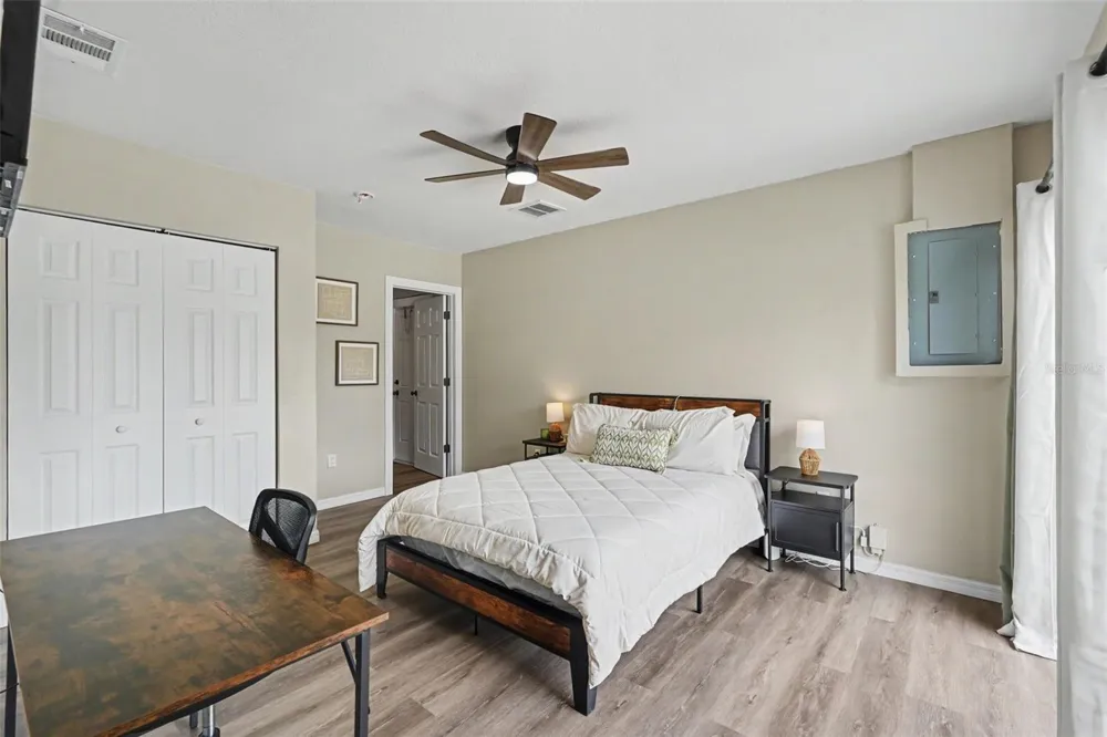102 SHORE DRIVE E Oldsmar, FL 34677