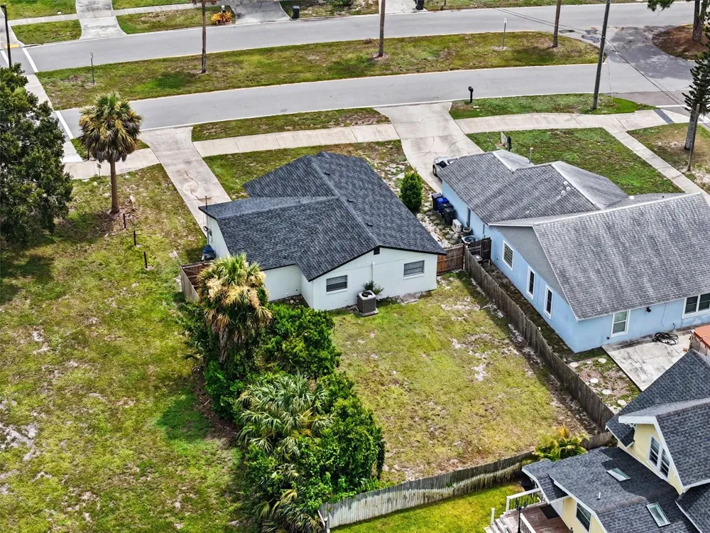 102 SHORE DRIVE E Oldsmar, FL 34677