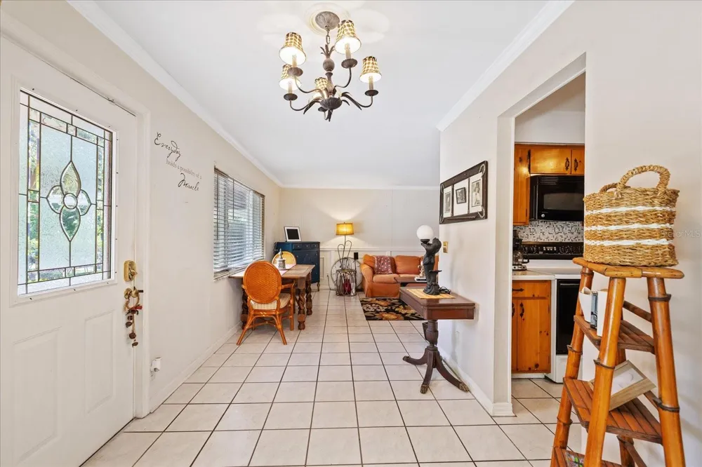 12510 NOREAST LAKE DRIVE Tampa, FL 33612