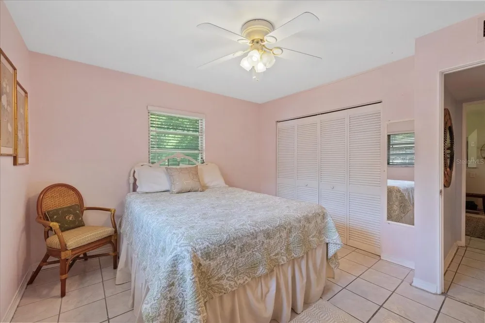 12510 NOREAST LAKE DRIVE Tampa, FL 33612