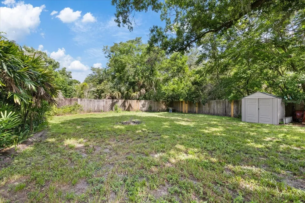 12510 NOREAST LAKE DRIVE Tampa, FL 33612