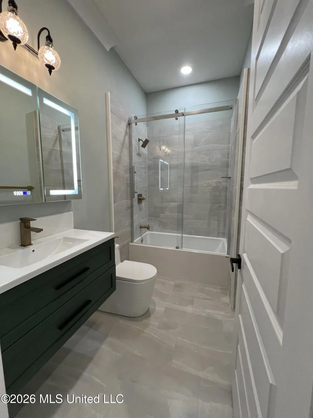 120 Grosvenor Place Waveland, MS 39576