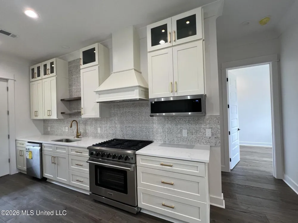 120 Grosvenor Place Waveland, MS 39576