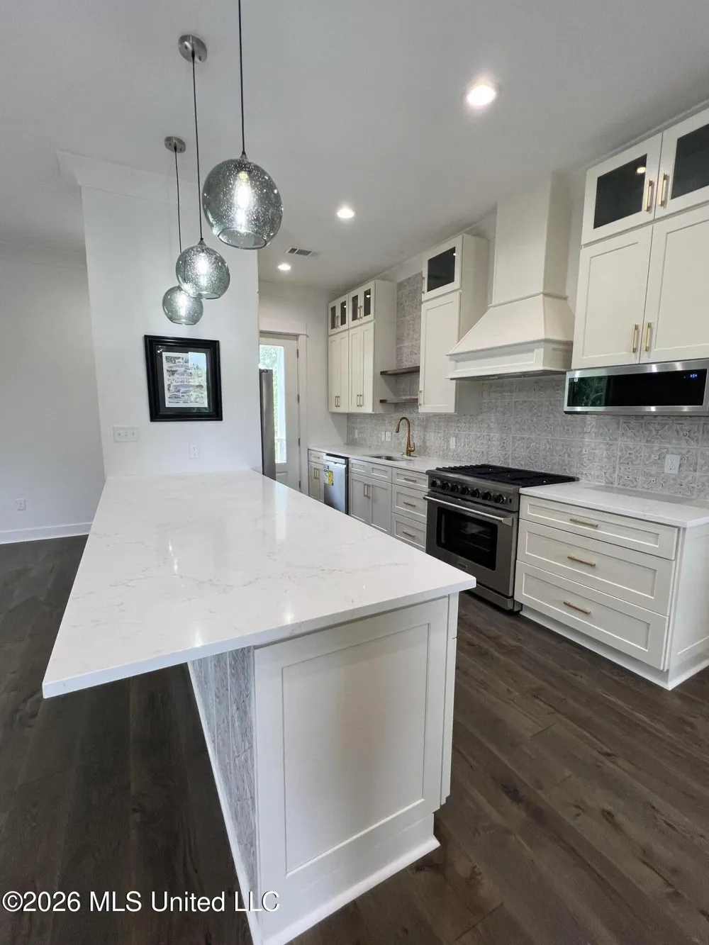 120 Grosvenor Place Waveland, MS 39576