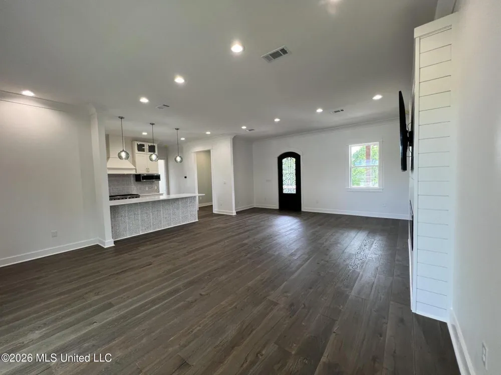 120 Grosvenor Place Waveland, MS 39576