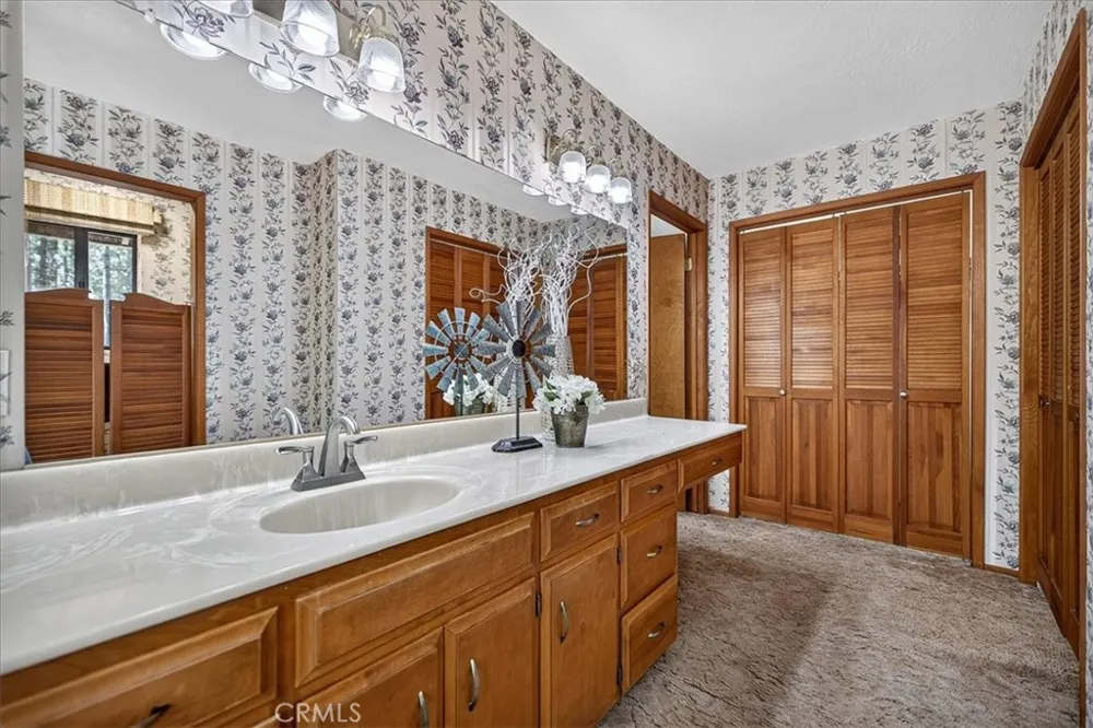 14915 Humbug Magalia, CA 95954