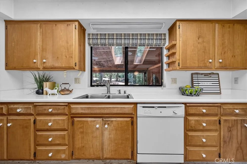 14915 Humbug Magalia, CA 95954