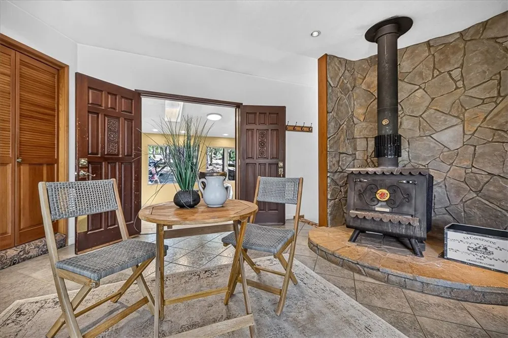 14915 Humbug Magalia, CA 95954