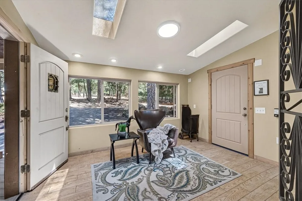 14915 Humbug Magalia, CA 95954