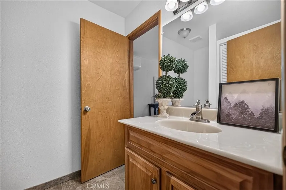 14915 Humbug Magalia, CA 95954
