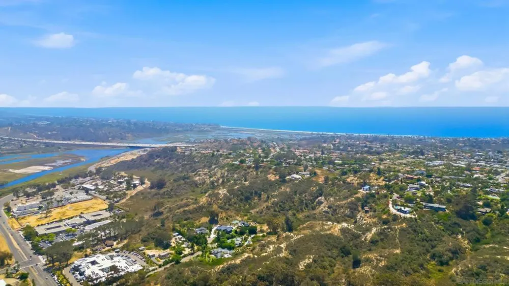 1740 El Camino Real #J 201 Encinitas, CA 92024