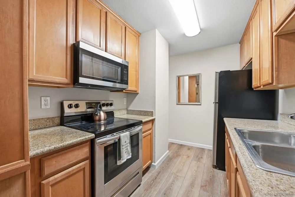 1740 El Camino Real #J 201 Encinitas, CA 92024