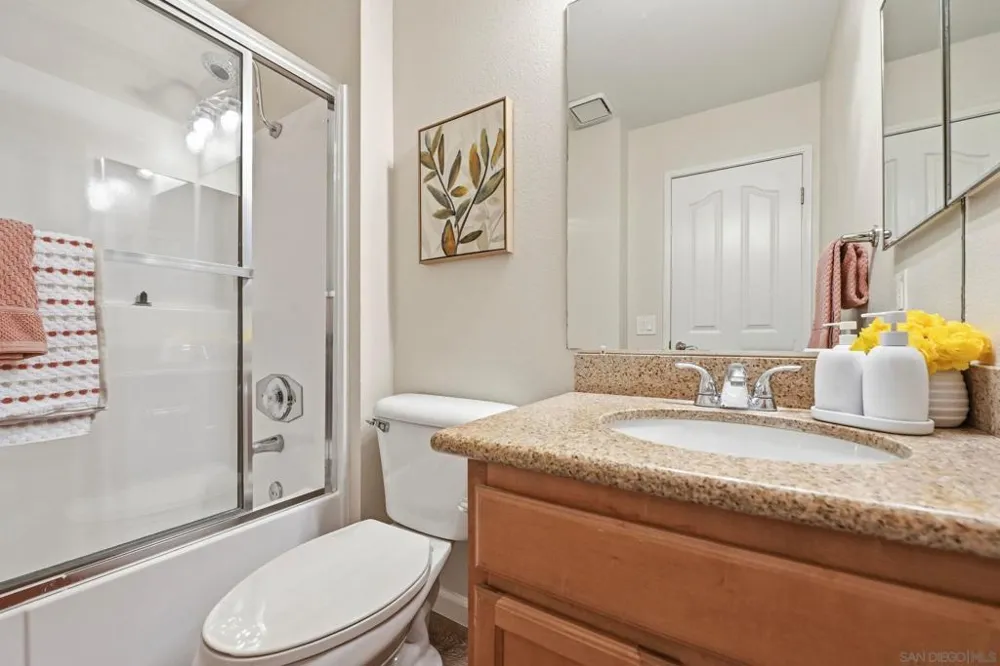1740 El Camino Real #J 201 Encinitas, CA 92024