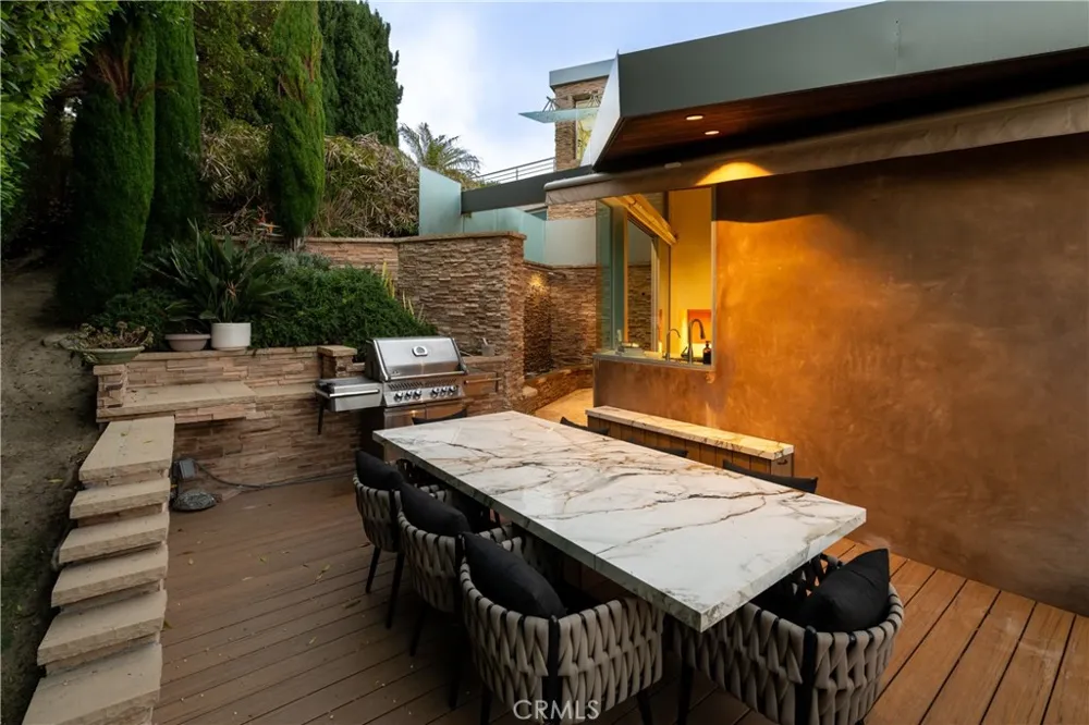 856 Diamond Street Laguna Beach, CA 92651