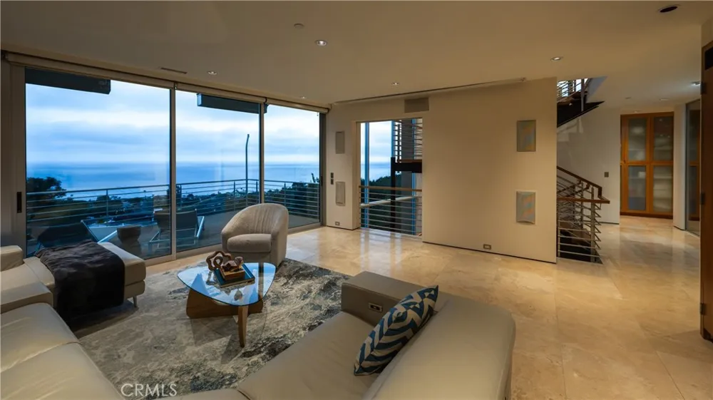 856 Diamond Street Laguna Beach, CA 92651