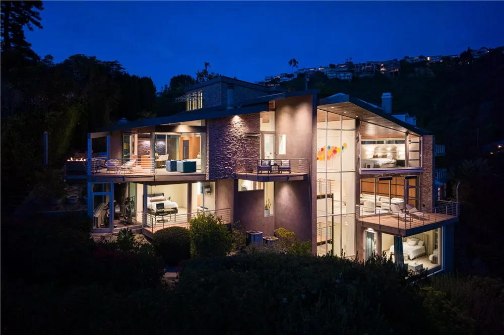 856 Diamond Street Laguna Beach, CA 92651