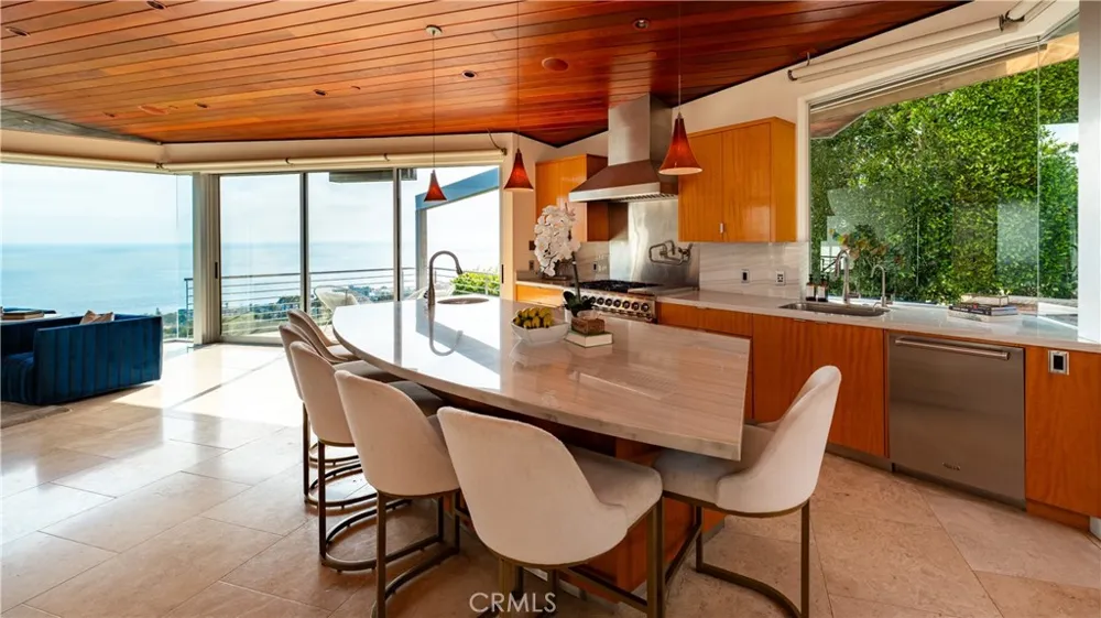 856 Diamond Street Laguna Beach, CA 92651
