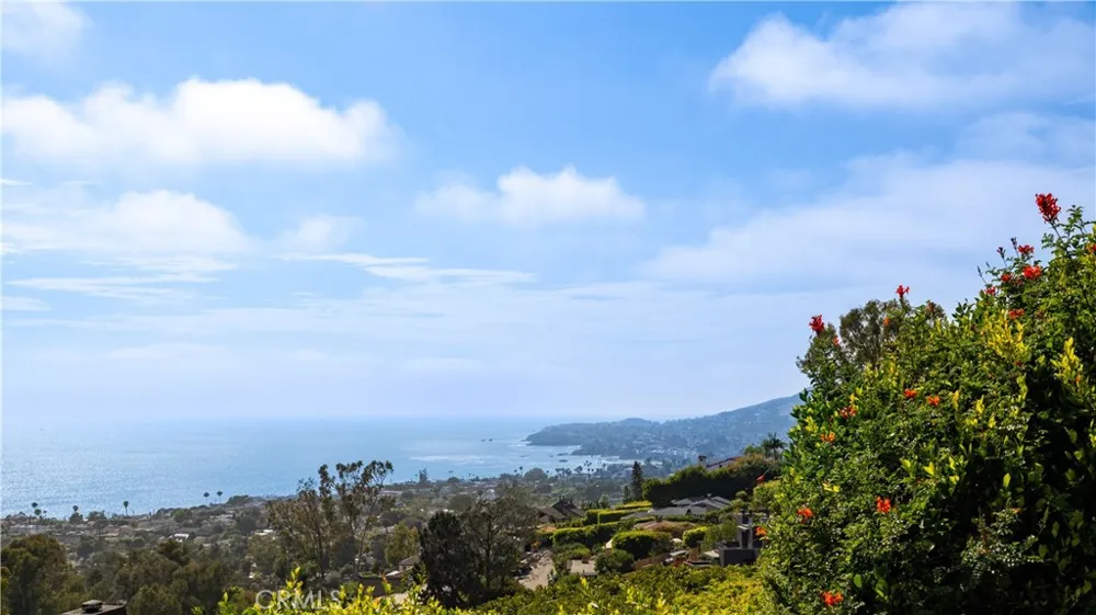 856 Diamond Street Laguna Beach, CA 92651