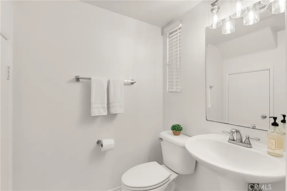 15 Poppyfield Rancho Santa Margarita, CA 92688