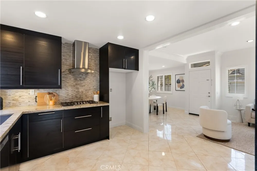 15 Poppyfield Rancho Santa Margarita, CA 92688