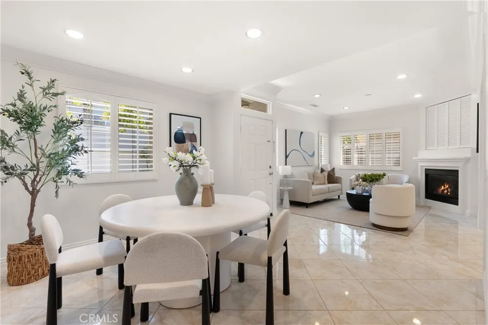 15 Poppyfield Rancho Santa Margarita, CA 92688