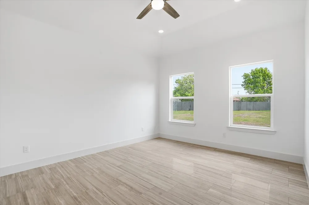 1613 SE Park Road Mineral Wells, TX 76067