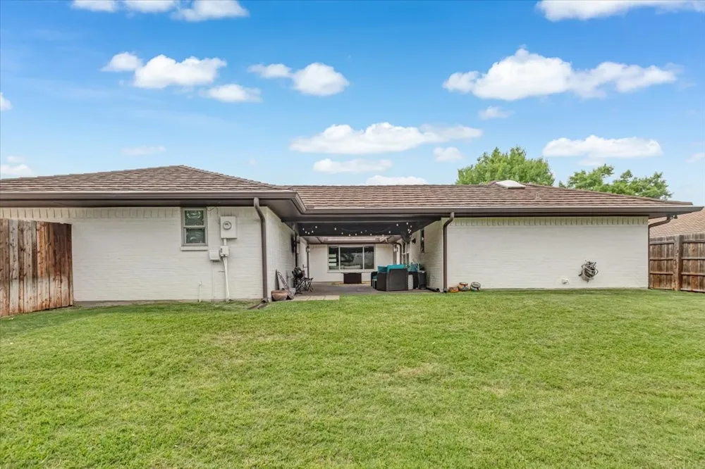 27 Crestwood Drive Trophy Club, TX 76262