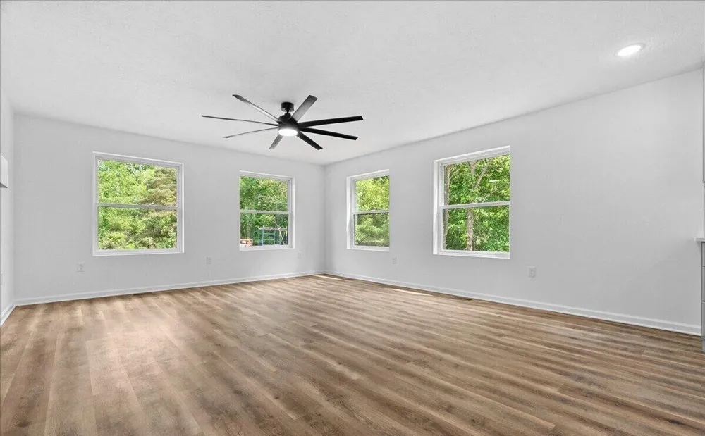 102 Mehl Street Leslie, MI 49251